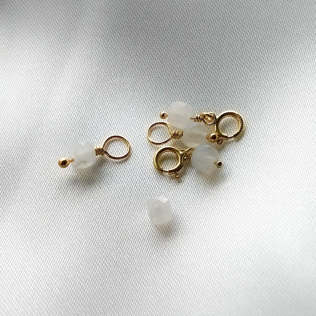 Charm Pierre de Lune (Bracelet ou collier)